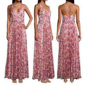 Laundry By Shelli Segal Women’s Floral Pleated Maxi Dress in the Size 12